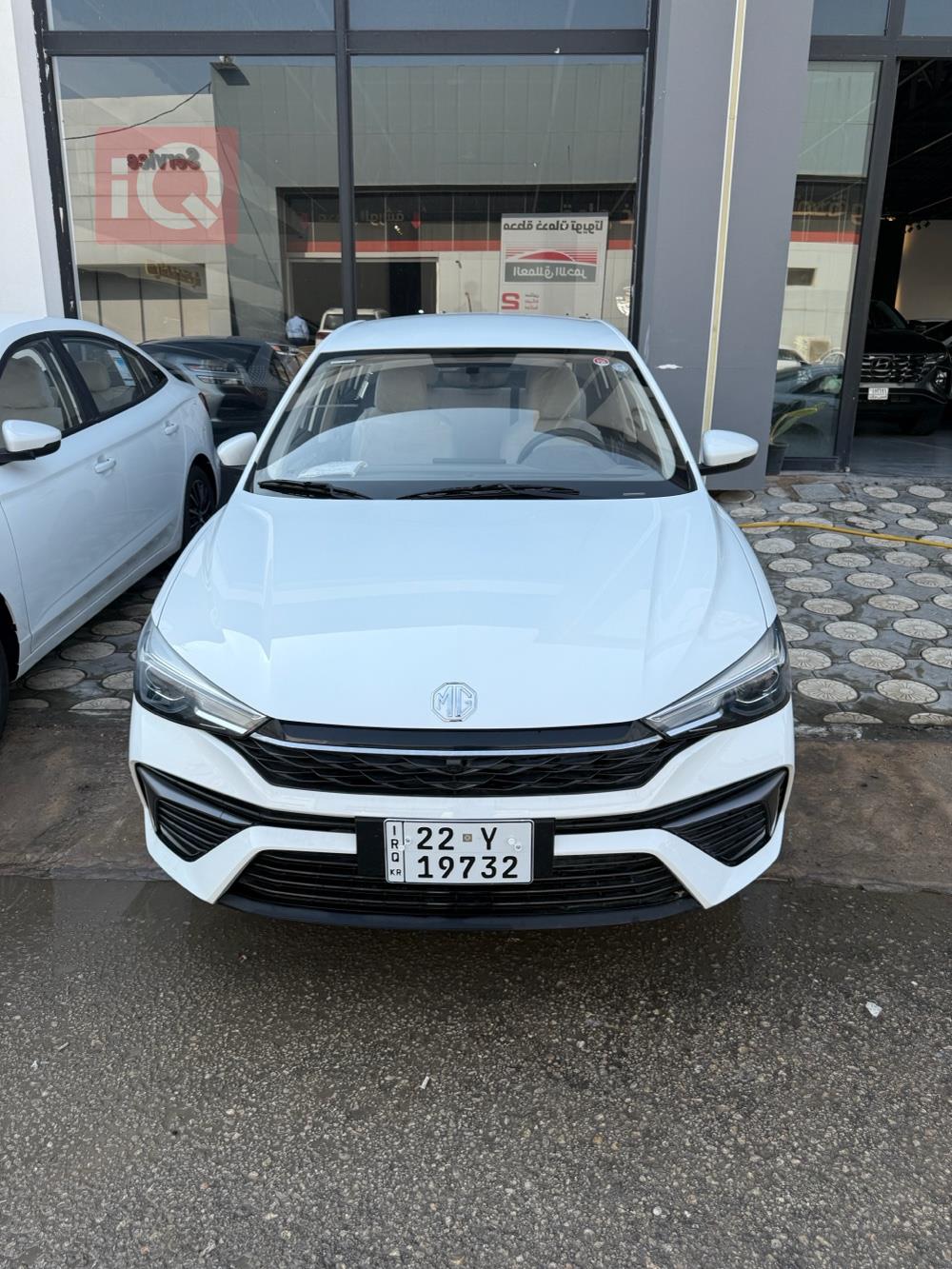 ئێم جی 5 پڵەس